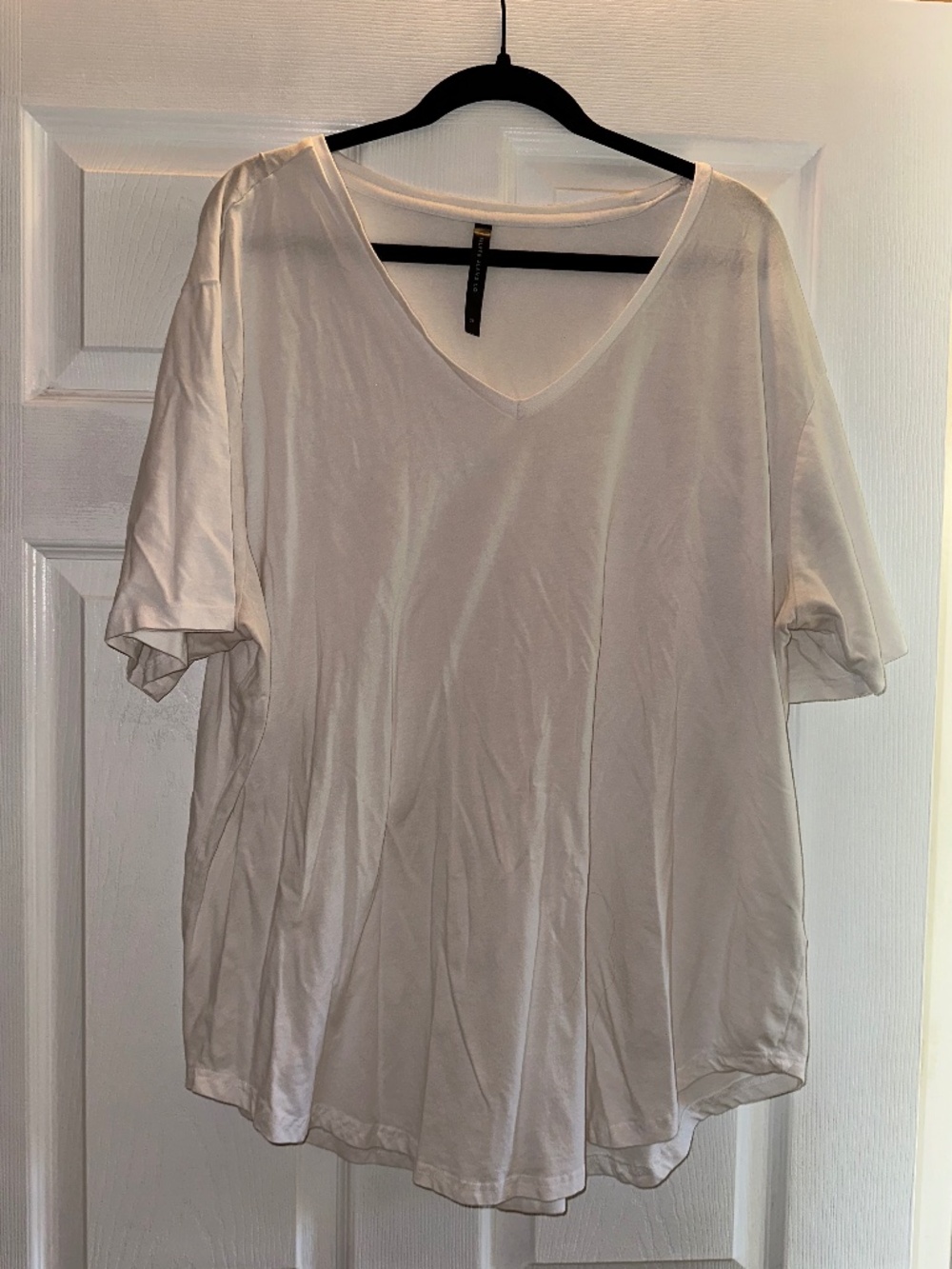 Silver Jeans Co. 3X White V-Neck Short Sleeve Tee Plus Size